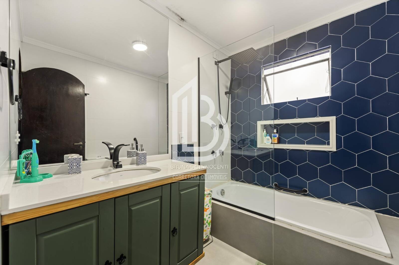 Casa à venda com 4 quartos, 250m² - Foto 13
