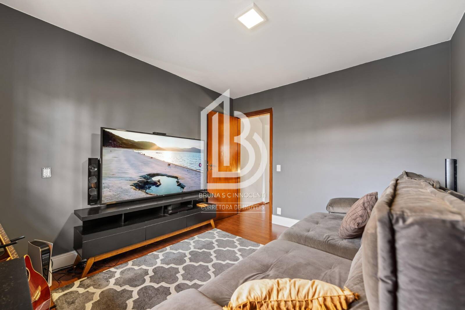 Casa à venda com 4 quartos, 250m² - Foto 16