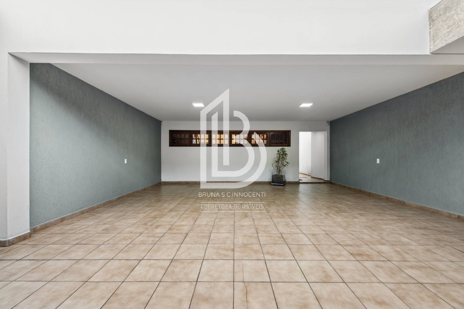 Casa à venda com 4 quartos, 250m² - Foto 14