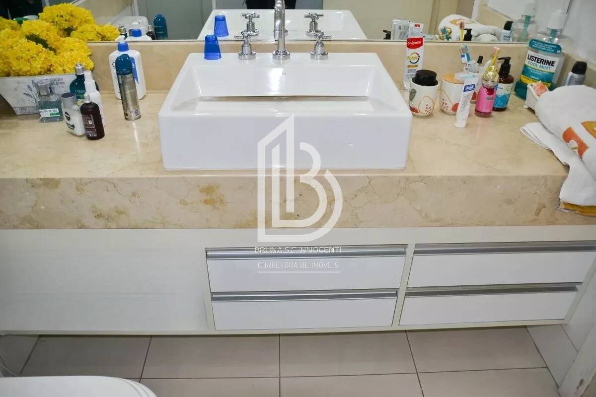 Apartamento para alugar com 3 quartos, 186m² - Foto 32