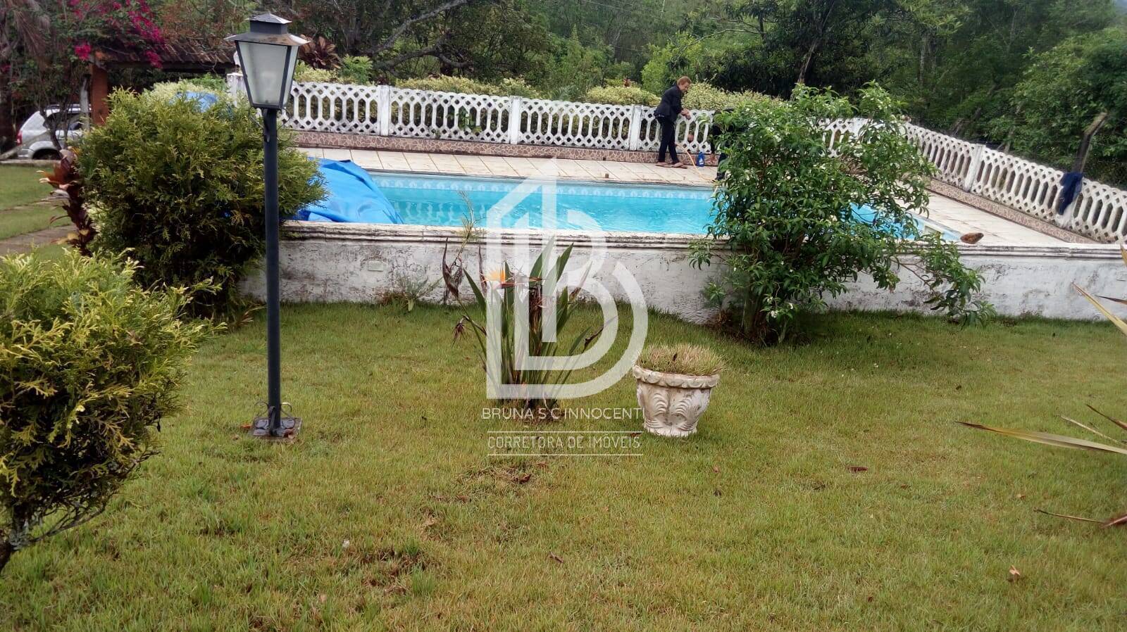 Chácara à venda com 2 quartos, 170m² - Foto 2