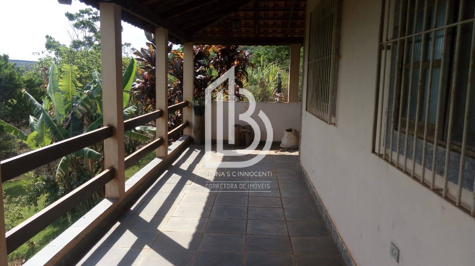 Chácara à venda com 2 quartos, 170m² - Foto 8