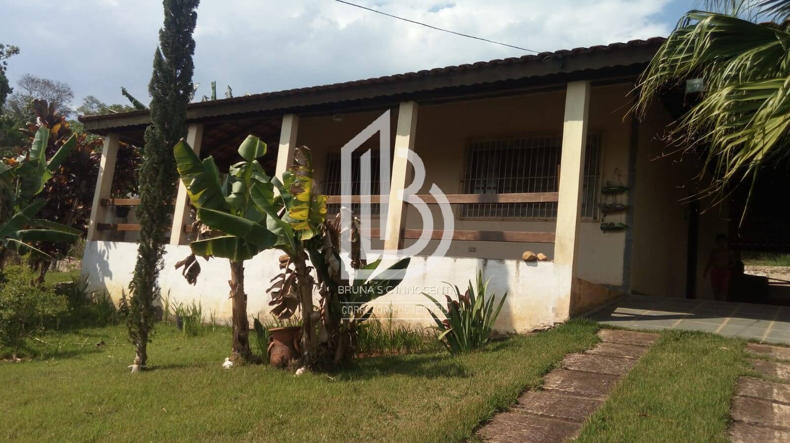 Chácara à venda com 2 quartos, 170m² - Foto 13