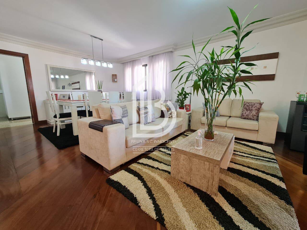 Apartamento, 4 quartos, 230 m² - Foto 1