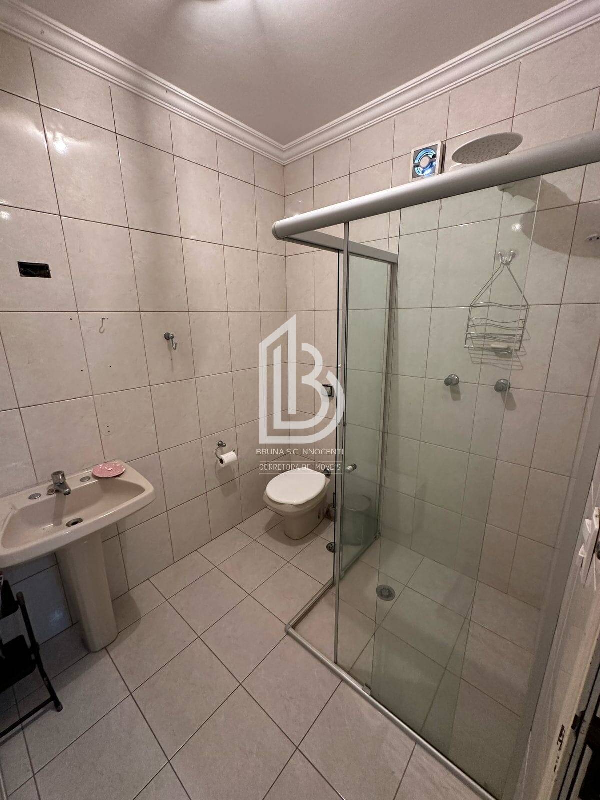 Casa à venda e aluguel com 5 quartos, 165m² - Foto 7