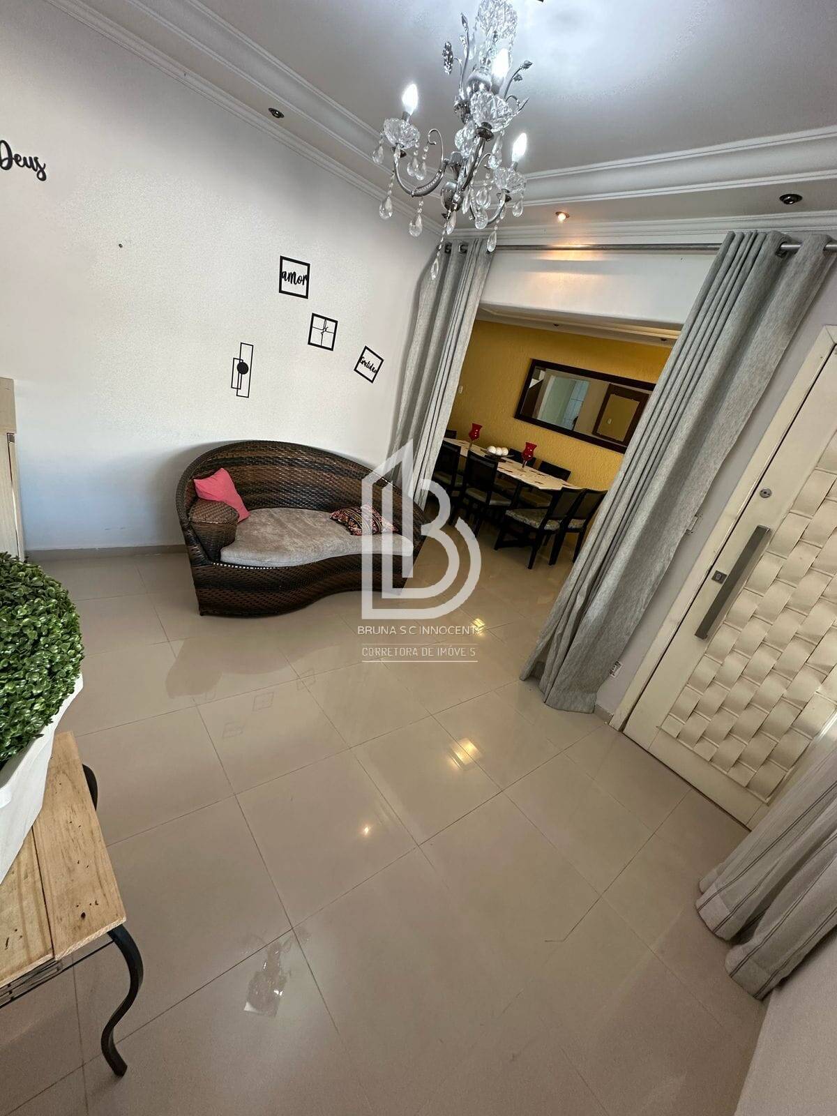 Casa à venda e aluguel com 5 quartos, 165m² - Foto 8