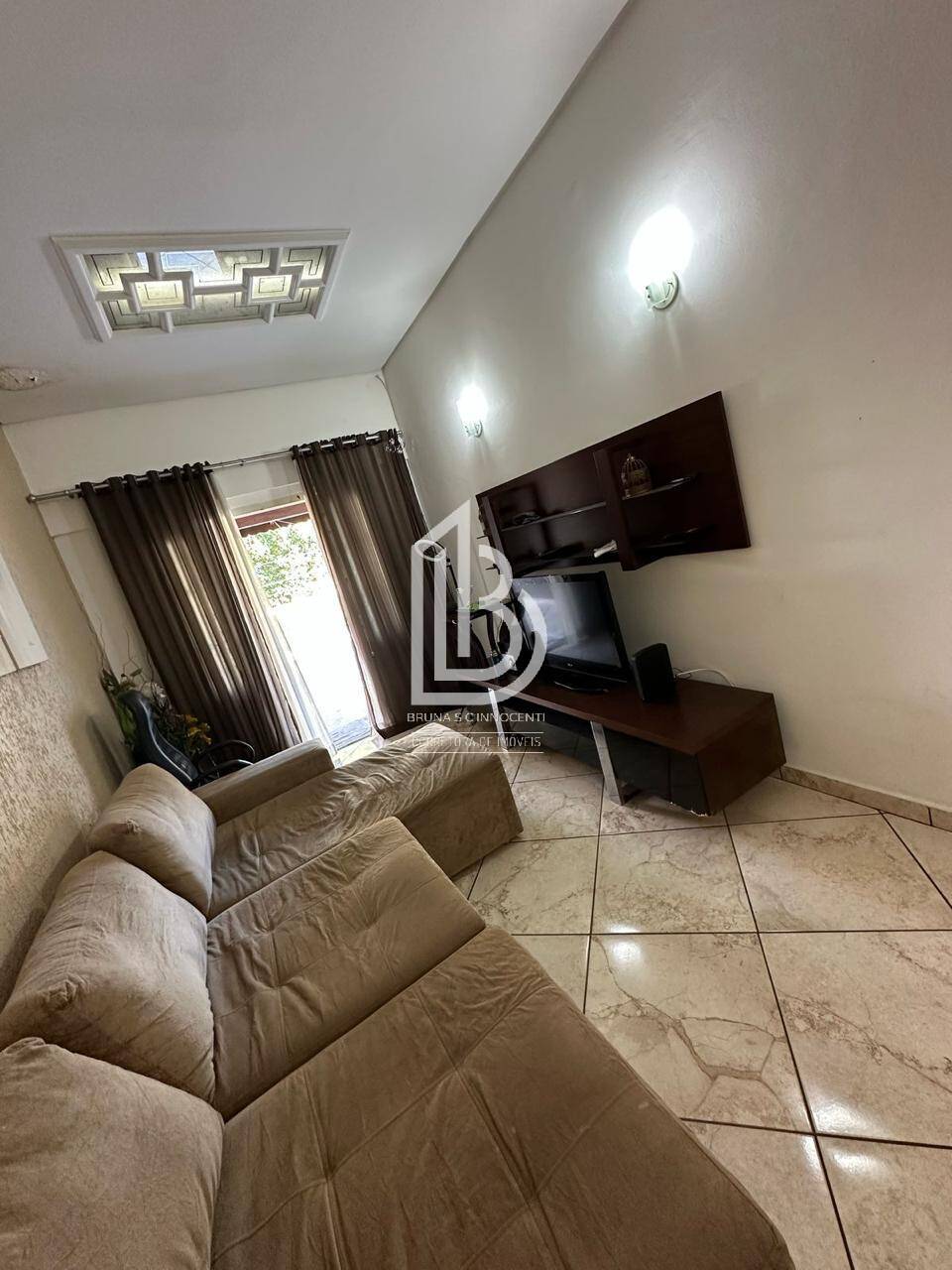 Casa à venda e aluguel com 5 quartos, 165m² - Foto 5