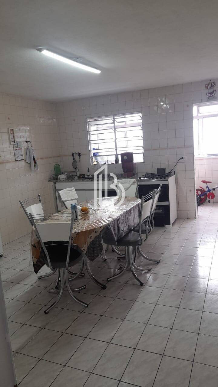 Casa, 5 quartos, 222 m² - Foto 1