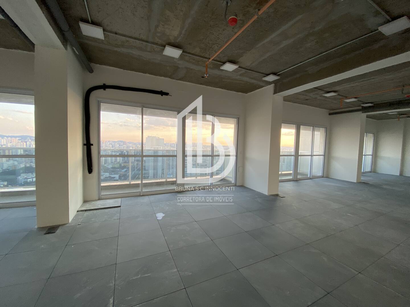 Sala-Conjunto, 325 m² - Foto 20