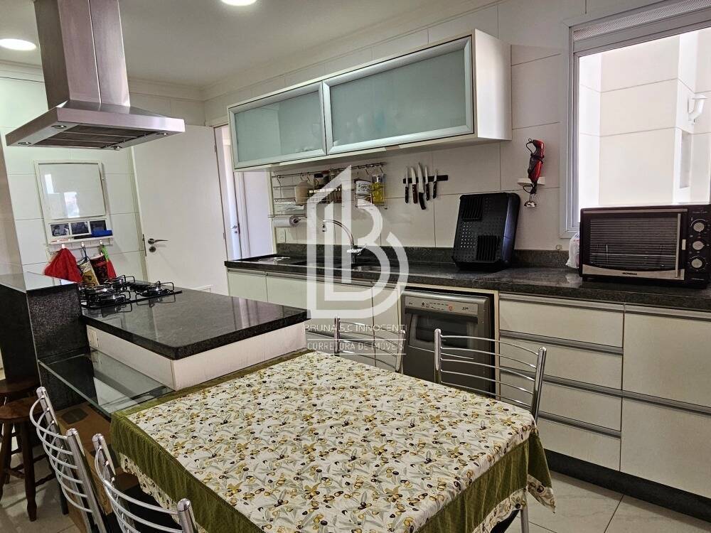 Apartamento, 3 quartos, 242 m² - Foto 31