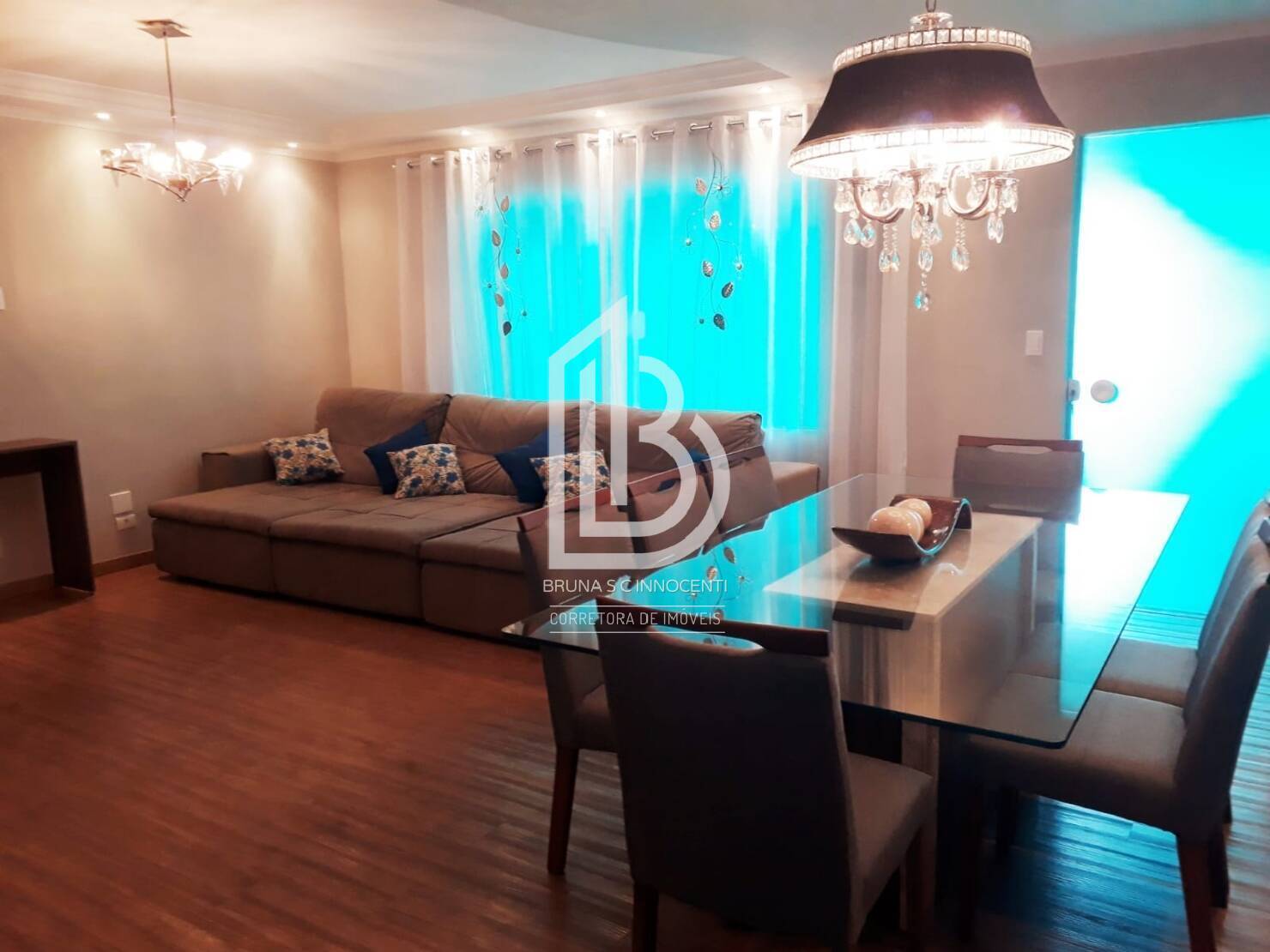 Sobrado, 3 quartos, 230 m² - Foto 1